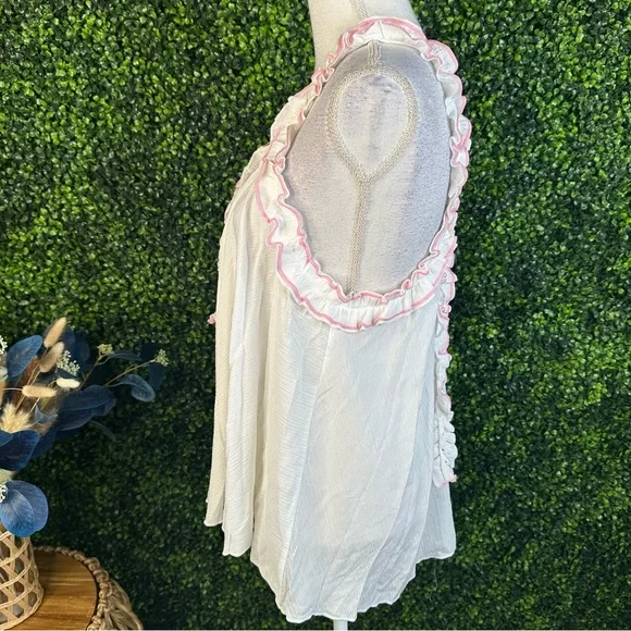 POL White and Pink Ruffle Trim with faux pearl details Blouse nwt